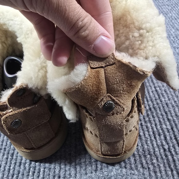 UGG Boots Womens Size 7 Chestnut Cedric Suede Sheepskin Shearling 1012360 - Picture 6 of 14